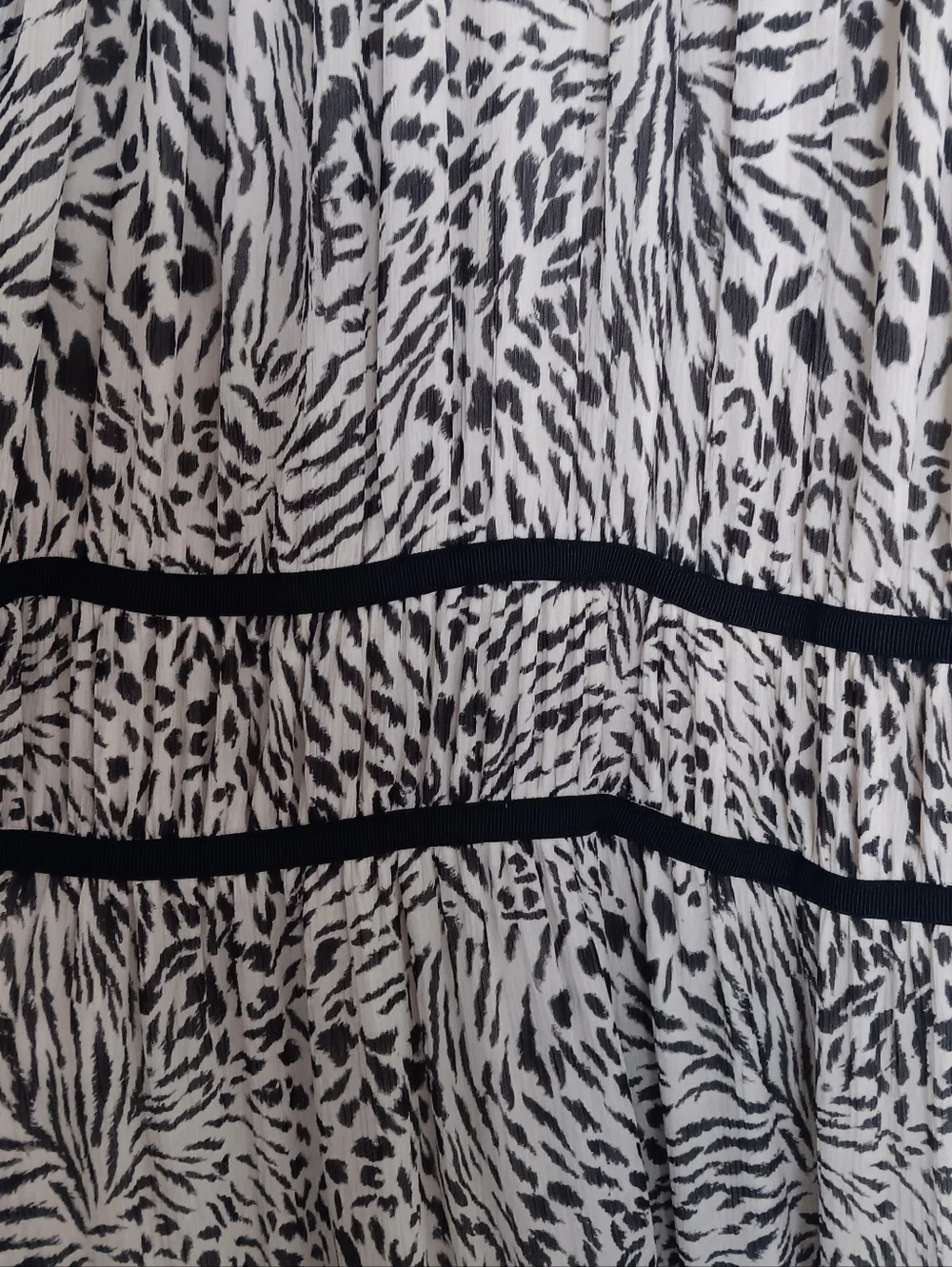 PAIGE Esmerelda 100% Silk Animal-Print Maxi Dress Halter Elastic Waist Flowy Hem - Picture 7 of 12